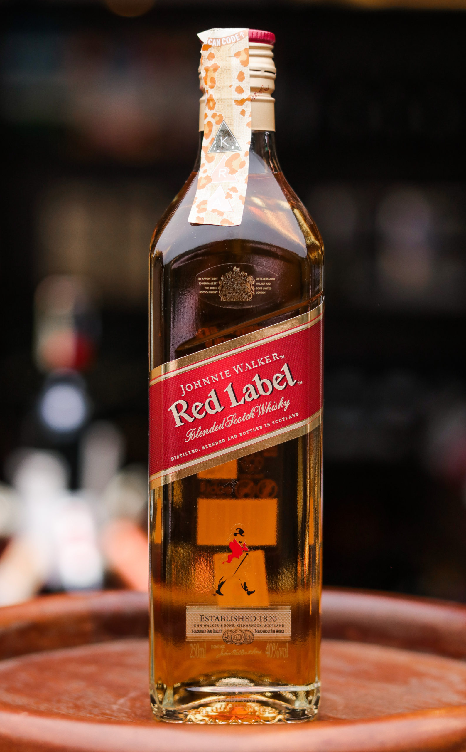 JOHNNIE WALKER RED LABEL WHISKY 250ML